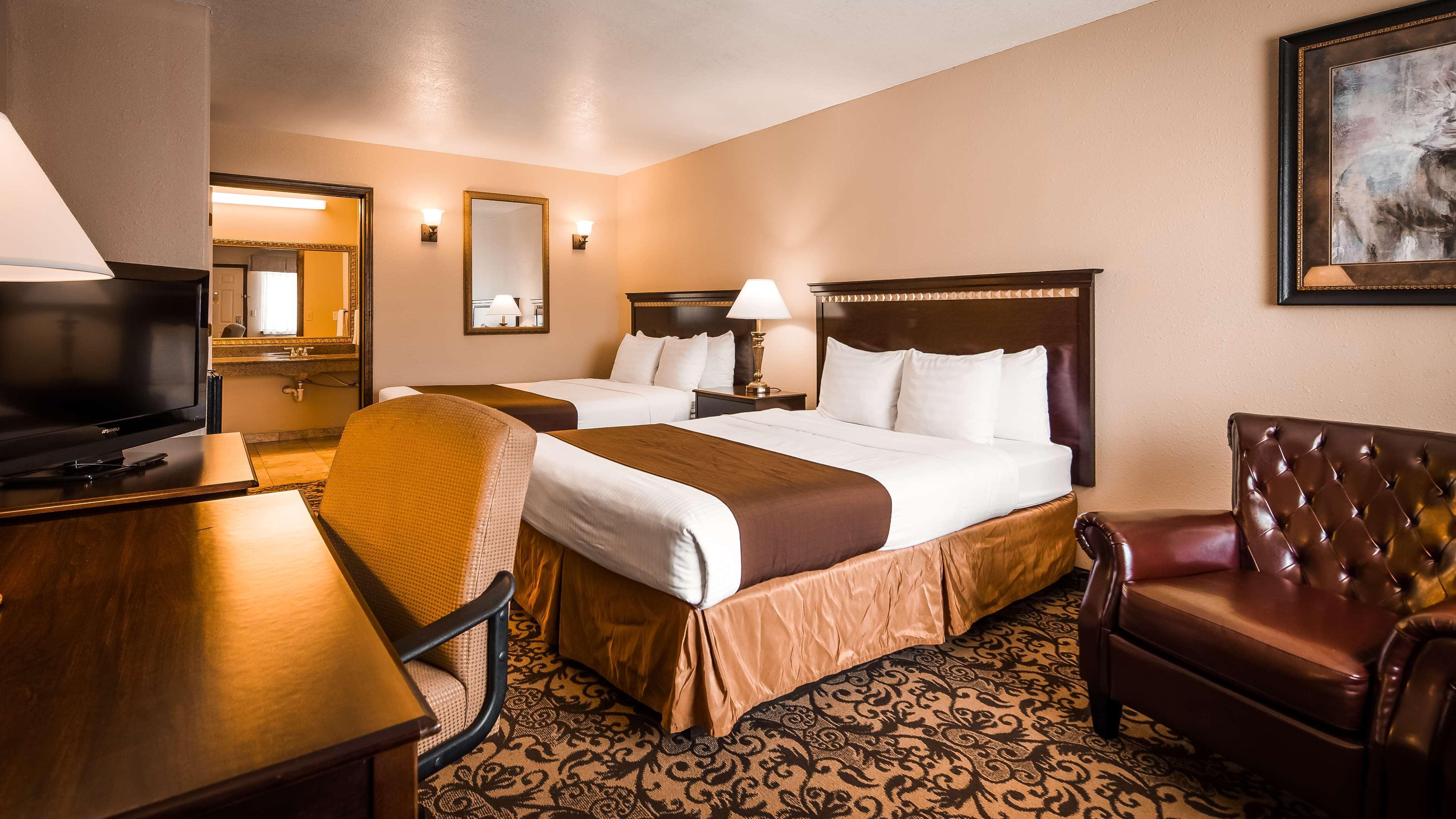Best Western George West Executive Inn Exterior photo