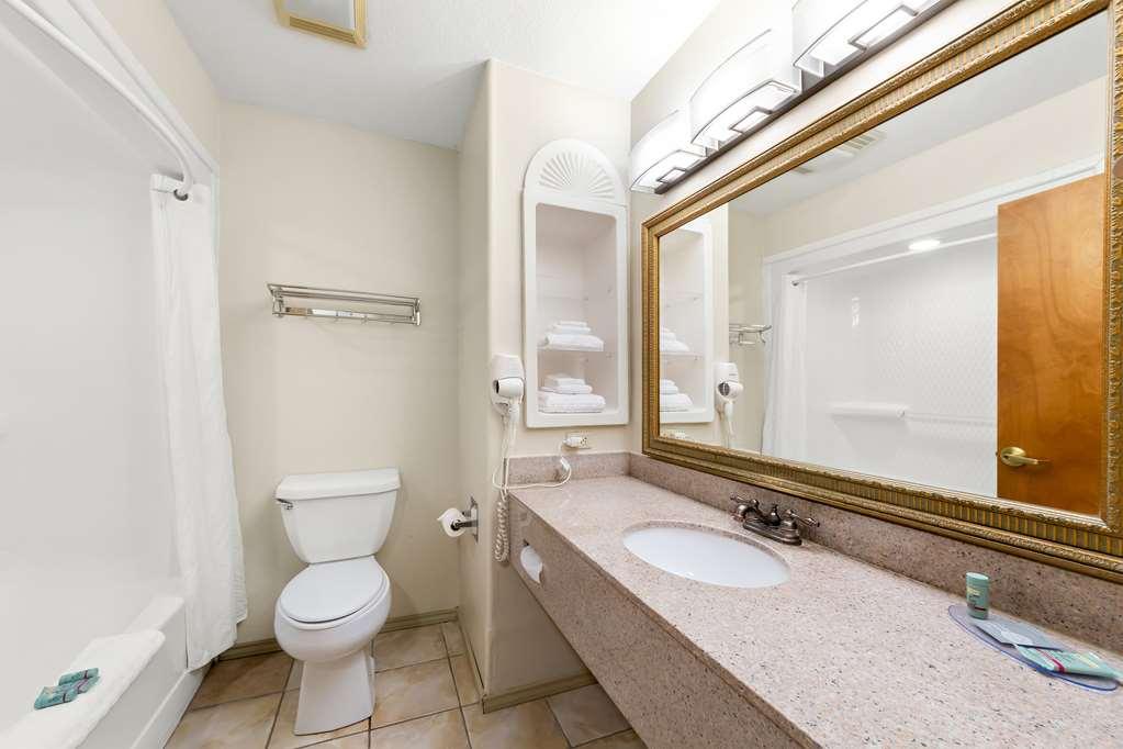 Best Western George West Executive Inn Room photo