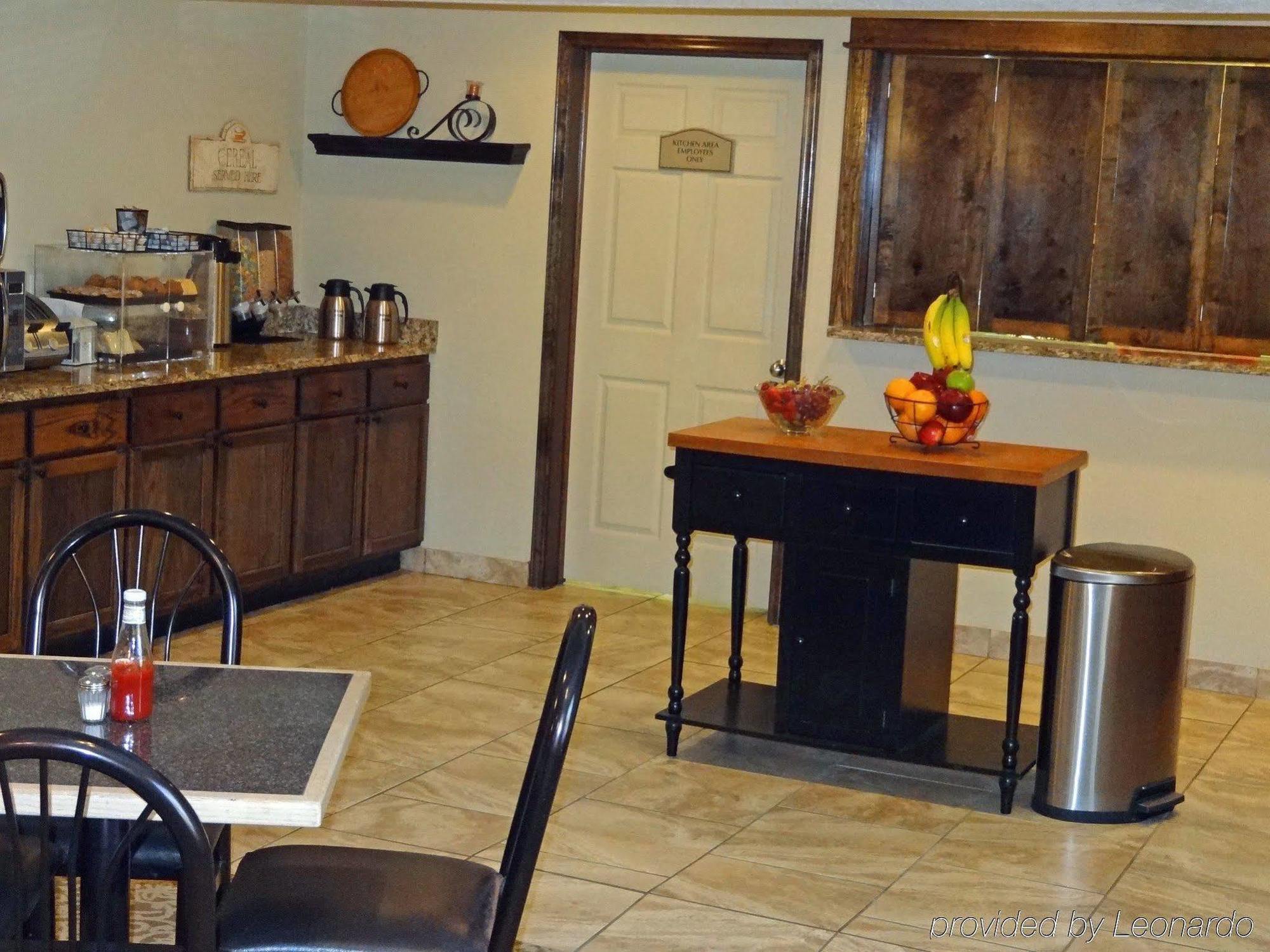 Best Western George West Executive Inn Restaurant photo